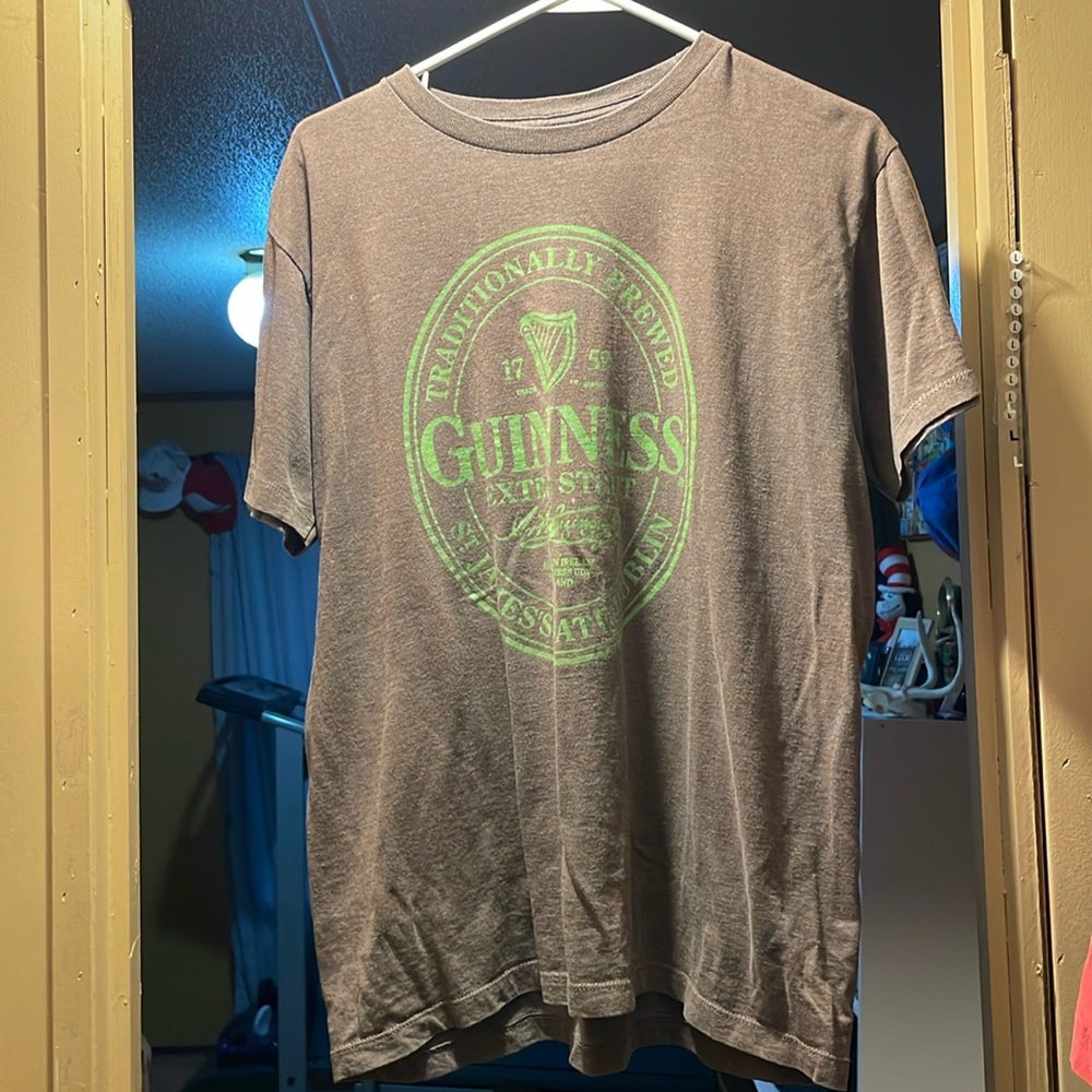 Guinness grey T-Shirt with Green Logo